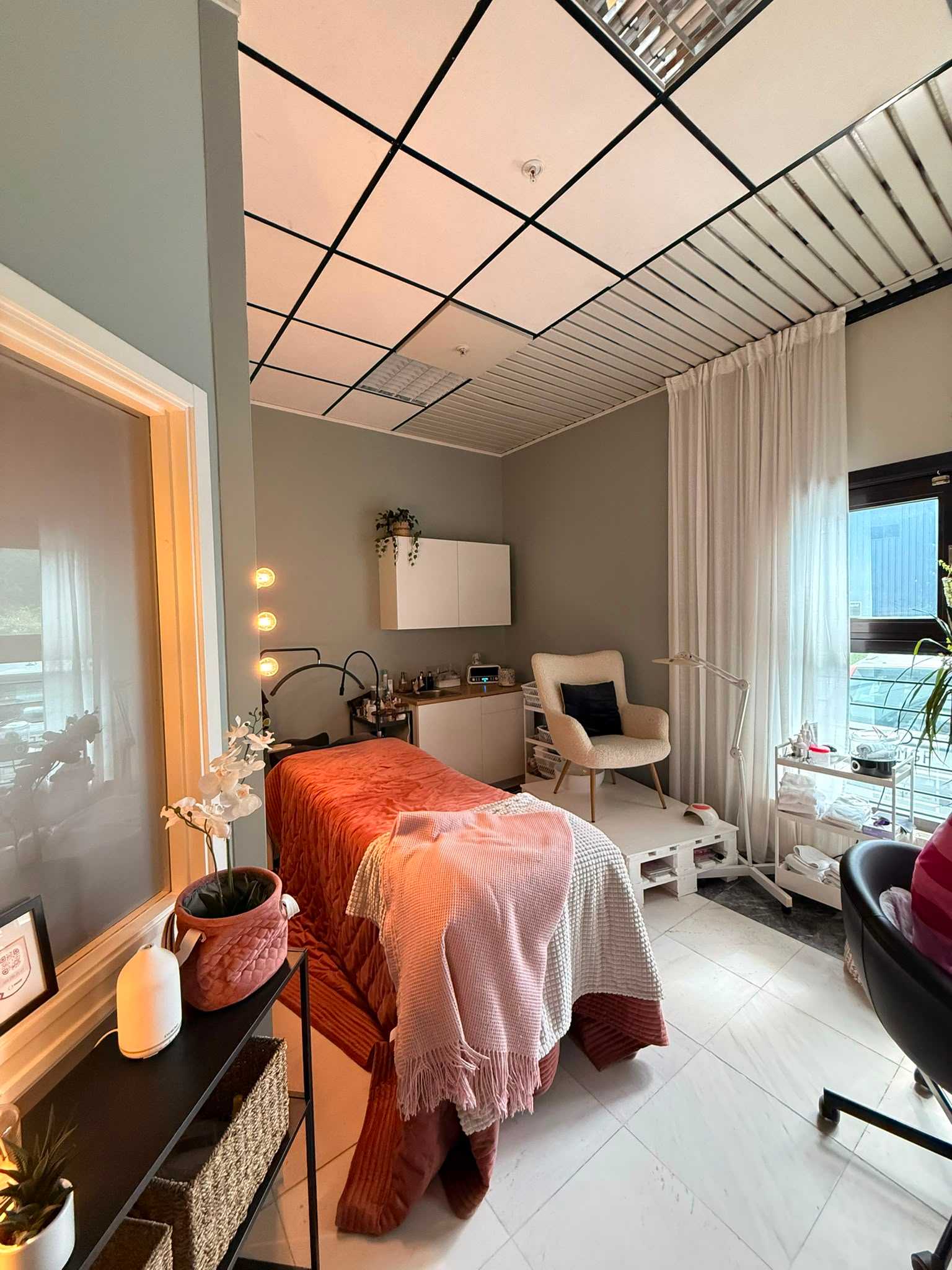 Lokal 175 kvm med egen entré från framsidan 6