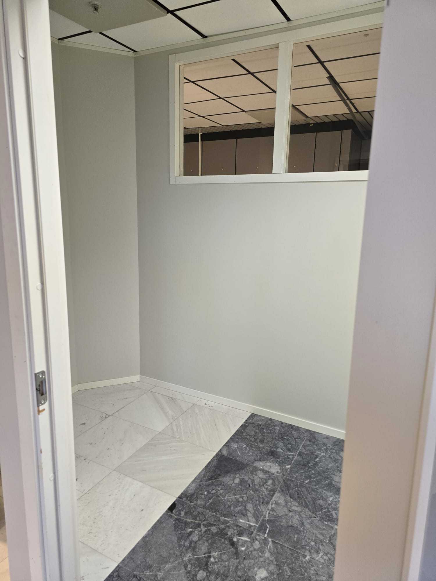 Ledigt kontor 32 m²  4